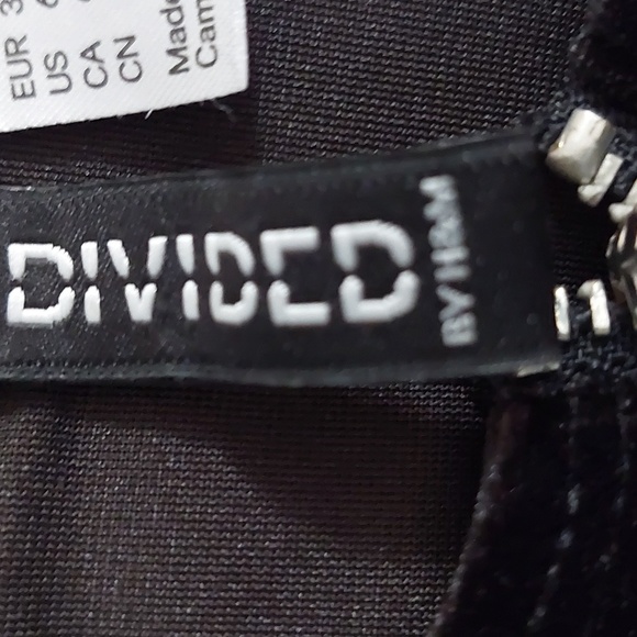 Black dress - Picture 2 of 2